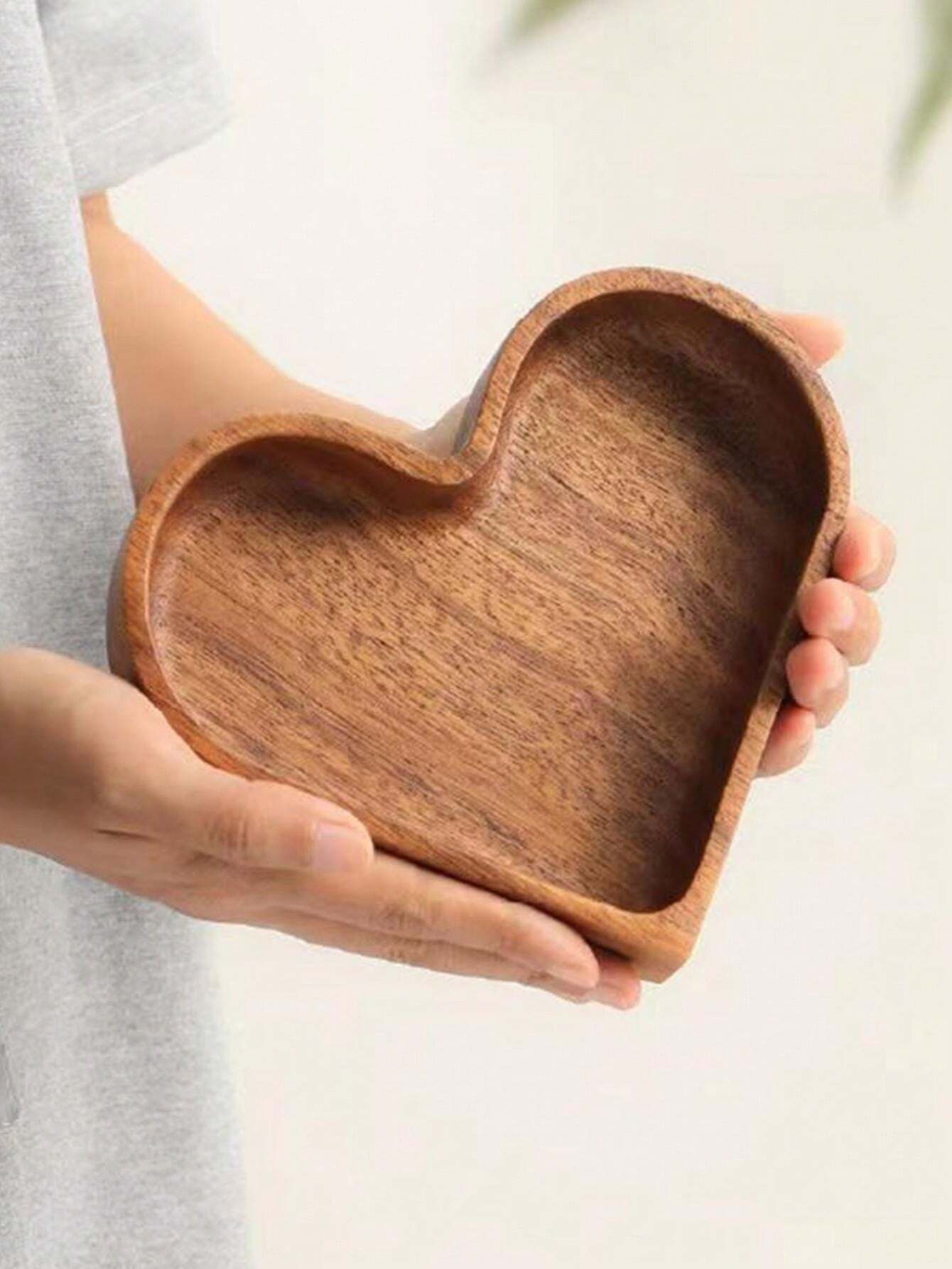 Heartwood – Walnut Serving Tray