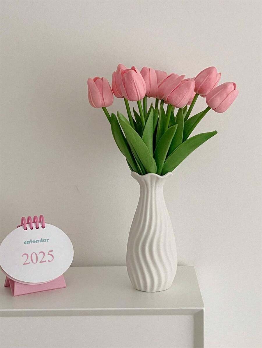 Eternal Tulips - Calm. Beautiful. Everlasting.